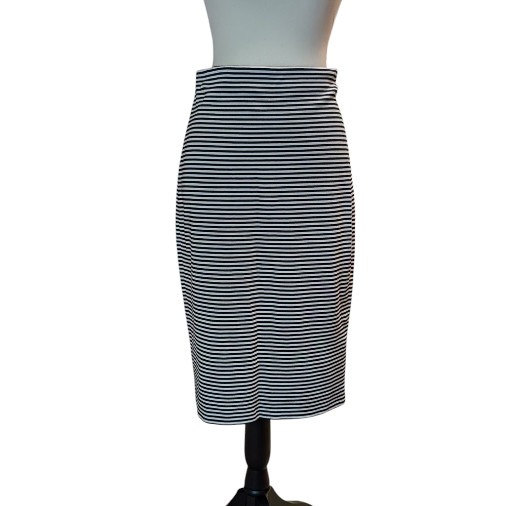 Banana Republic Classic Black and White Striped Skirt